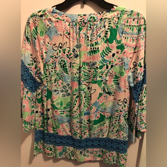 Crown & Ivy Top - Picture 2 of 4